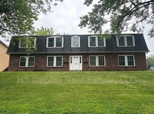 100 Gettysburg Rd #B, Belleville, IL 62226