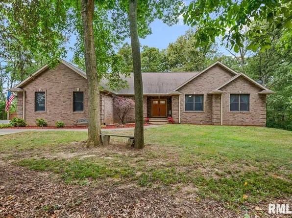 1631 Hillsdale Rd, Jacksonville, IL 62650