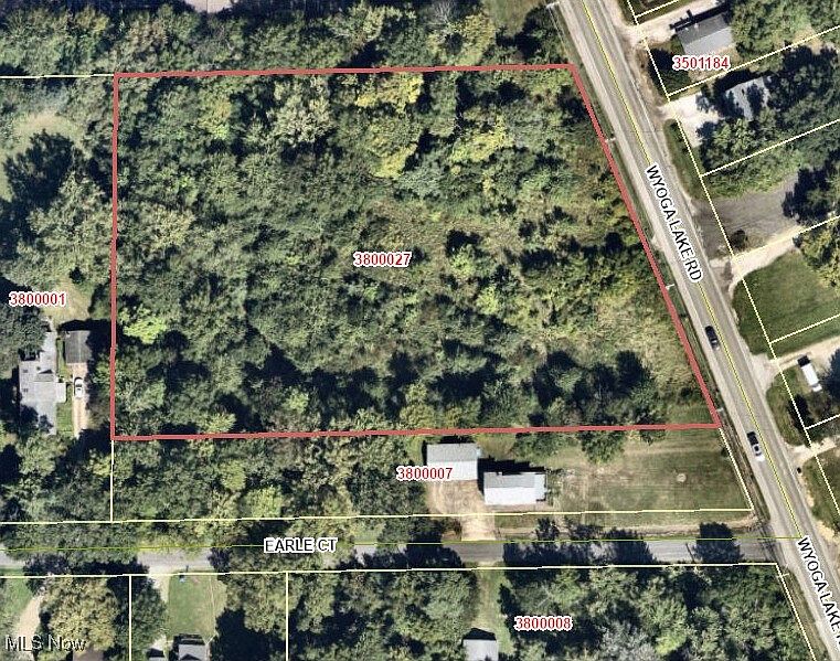 1st image of 3452 Wyoga Lake Rd