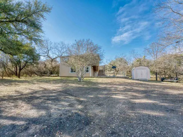 410 Sandy Mountain Dr, Sunrise Beach, TX 78643