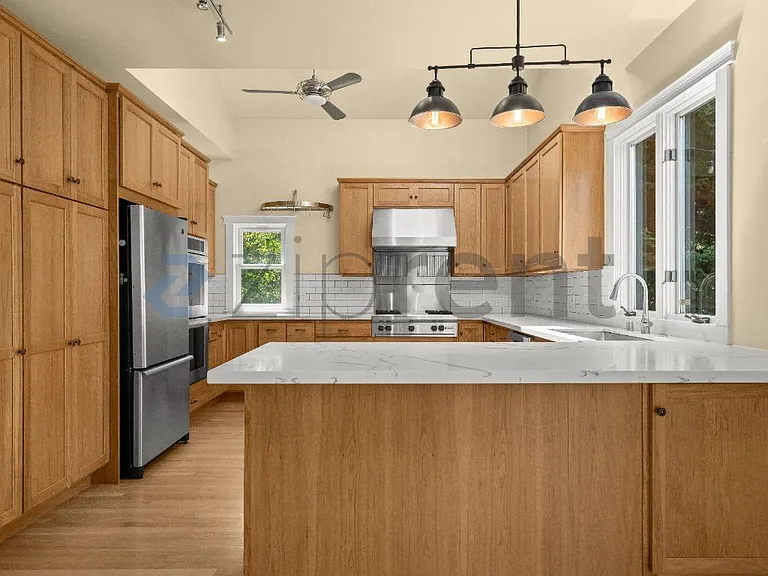 7055 12th Ave NW — Photo 9