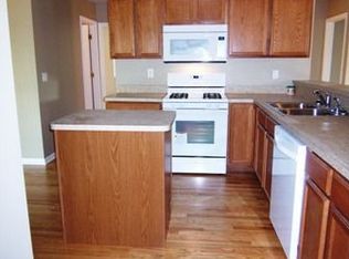 26 Codorus Rd, Montgomery, IL 60538