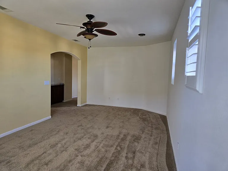1037 Morning Glory Way — Photo 16