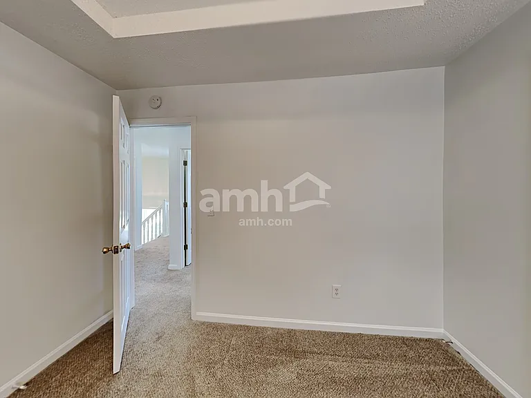 227 Penny Ln — Photo 22