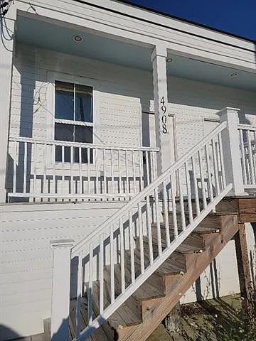 4908 Ray Ave Photo 1