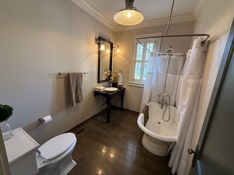 419 N Walnut St — Photo 35