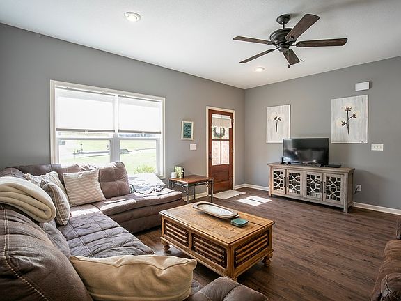 2nd image of 158 Shelbi Dr