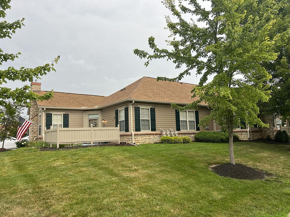 1st image of 822 Lambton Cir W