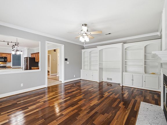 3rd image of 1117 Aldridge Way