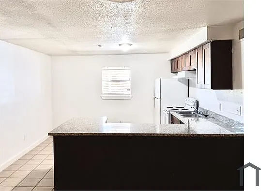2809 Avenue M #2 — Photo 2