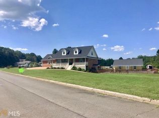 2 David Dr, Cave Spring, GA 30124