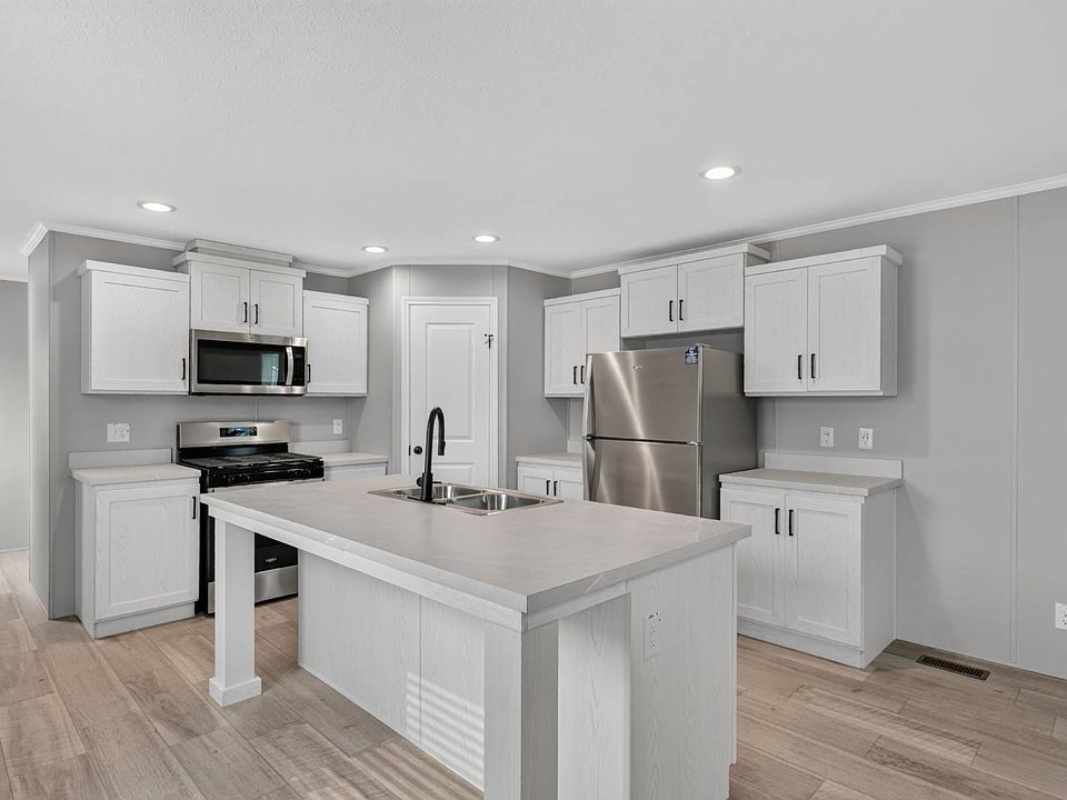 27529 Moulon Rouge #607, photo 7