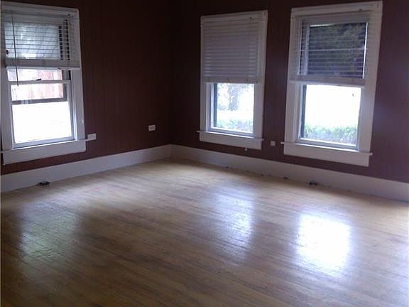 2nd image of 820 Saint Michael St