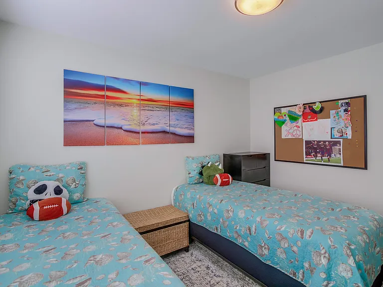 930 Santa Hidalga — Photo 9