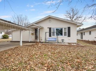 504 N 8th St, Herrin, IL 62948