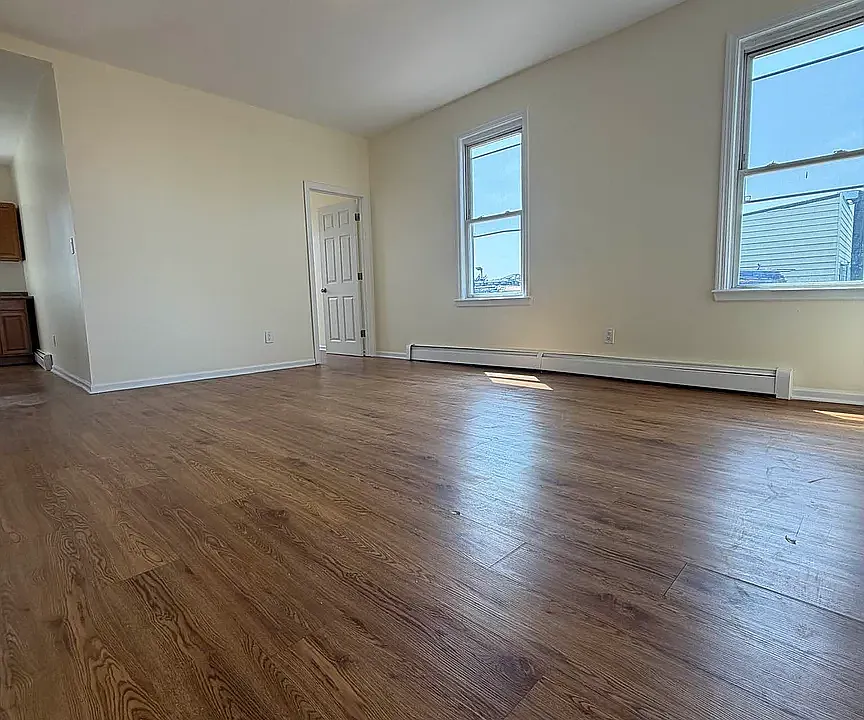 5762 Maspeth Ave #2