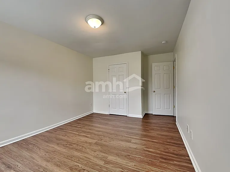 6418 Glenolden Dr — Photo 13