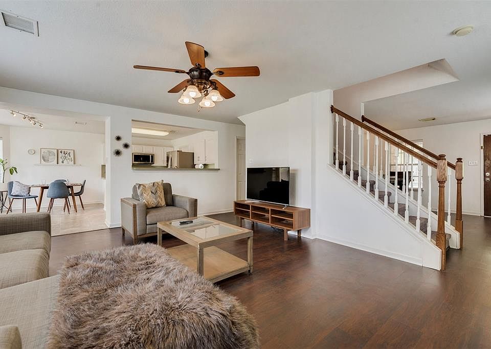 1st image of 21834 Trailwood Manor Ln