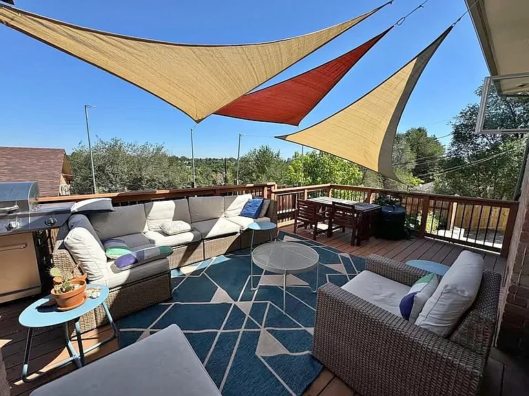 Large exterior deck - downtown & mountain views
