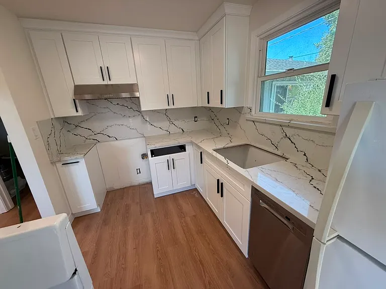 595 Boyes Blvd #1 — Photo 2