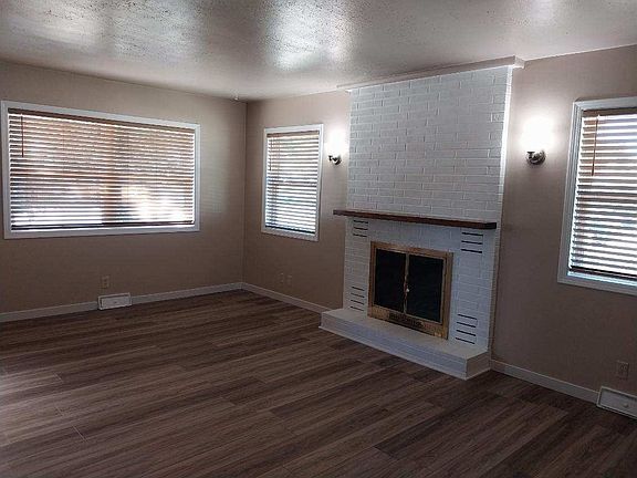 4th image of 530 W Nash St
