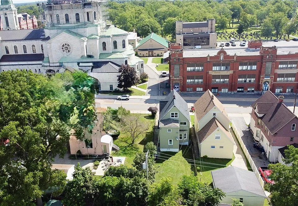 Building Photo