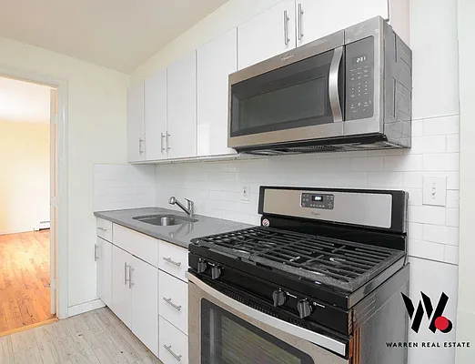 Rented by Warren T Real Estate Corp. | media 1