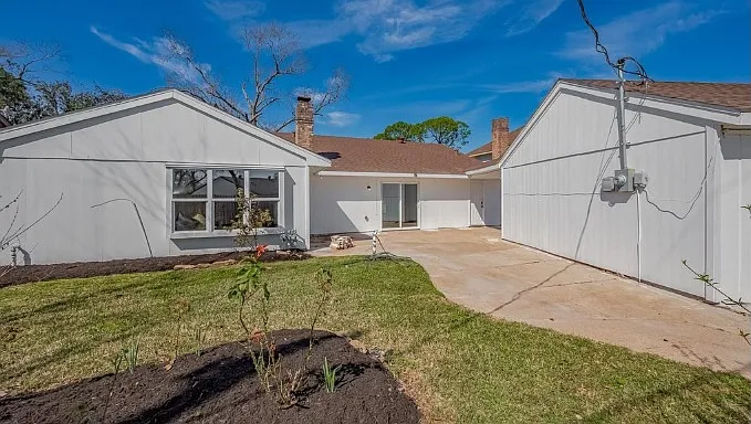 2306 Parana Dr — Photo 20