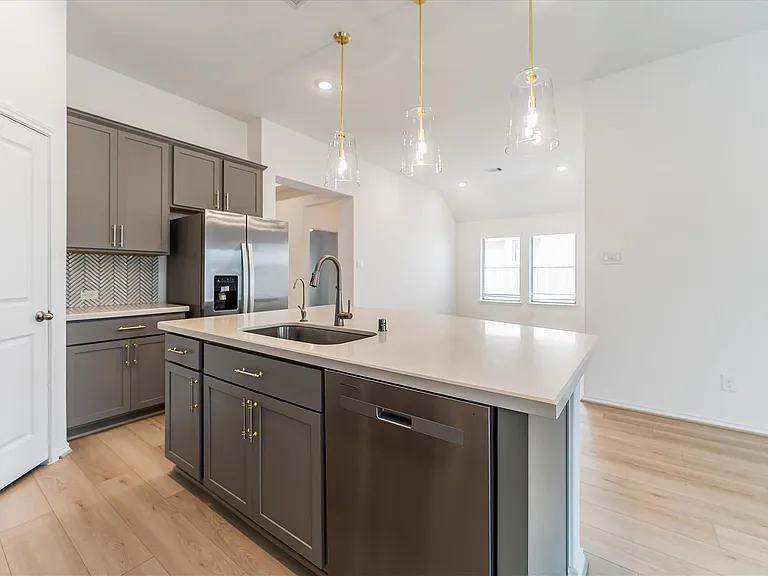 21107 Armstrong County Dr — Photo 11