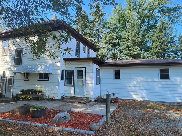 4222 Crystal Lake Trl, Faribault, MN 55021