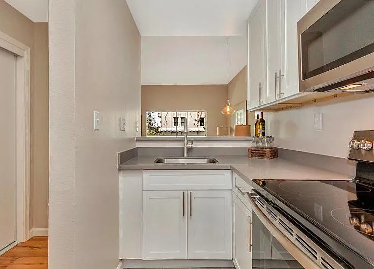 151 Lakeside Dr #307 — Photo 9