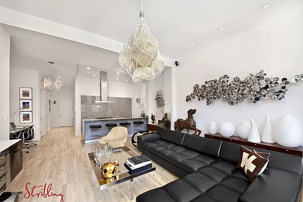 Sold by Stribling | media 2