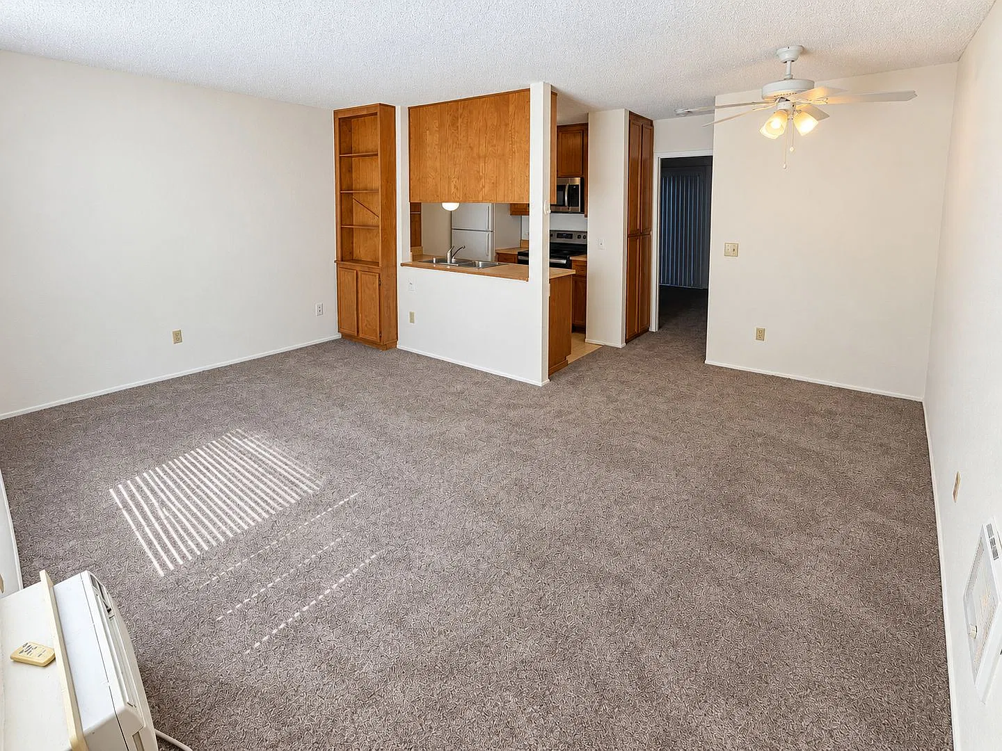1BD Condo in Small 8 Unit Complex — Photo 1