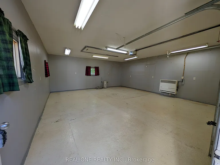 157 Bessborough Dr — Photo 26