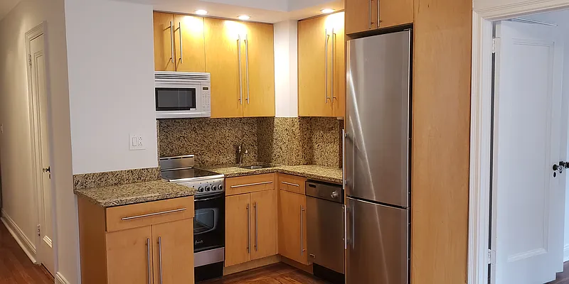 Rented by Tudor Realty | media 19