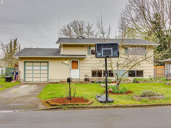 2nd image of 9325 SE Regents Dr
