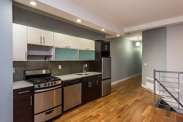 Rented by Nooklyn NYC LLC | media 55