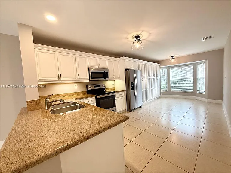 1140 Oysterwood St #HOME — Photo 4