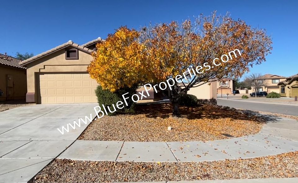 1st image of 636 W Calle Tolmo