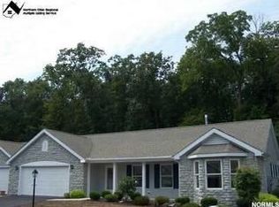 630 N Vineyard Cir, Port Clinton, OH 43452