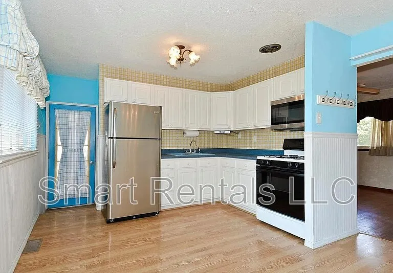 980 Manresa Ln — Photo 25