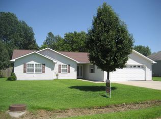 107 Parkview Dr, Dexter, MO 63841