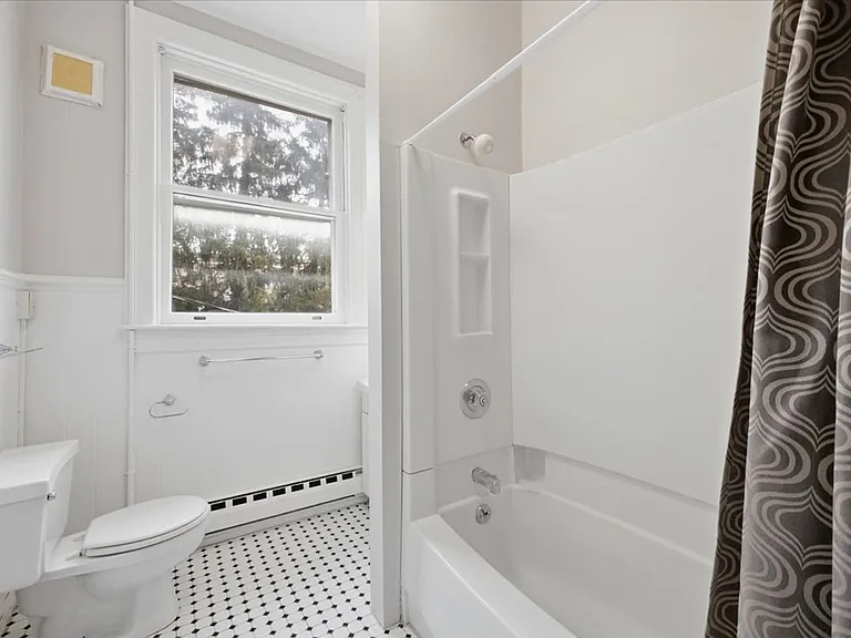 825 Delaware Ave — Photo 13