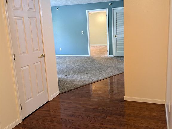 3rd image of 3326 Emerald Lakes Dr Unit 2C