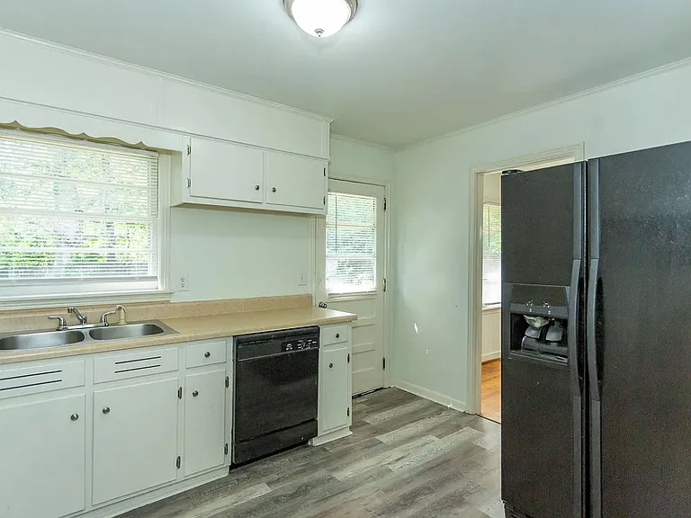 1152 Dogwood Ln — Photo 14