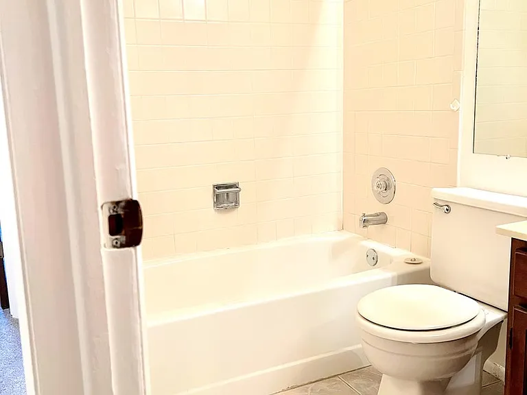 601 Hanover Ct #Z1 — Photo 11