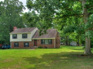 9621 Beach Rd, Chesterfield, VA 23838