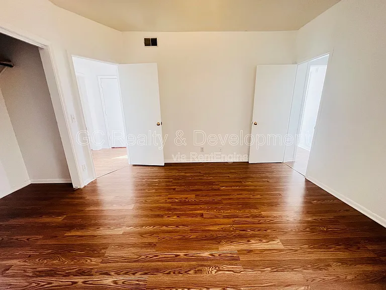 6124 S Whipple St #3 — Photo 14