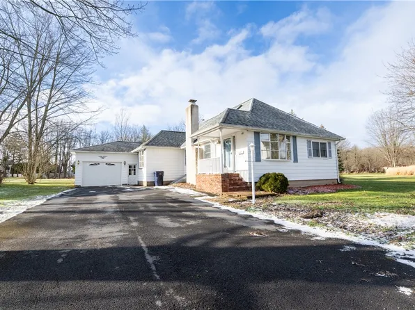 91 Clinton St, Seneca Falls, NY 13148