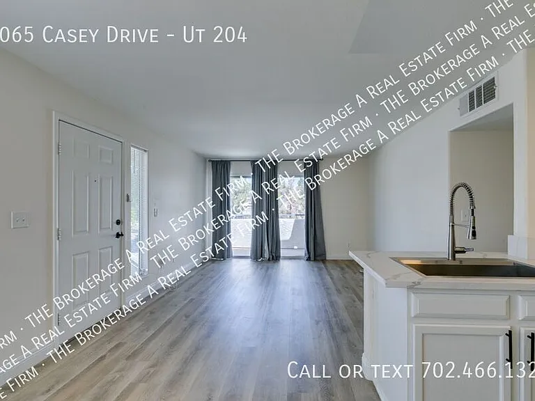 3065 Casey Dr #204 — Photo 22